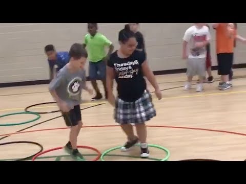 Epic 4th grade hopscotch game - Hoop hop showdown